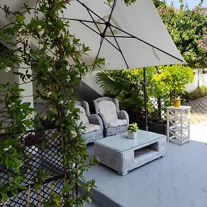 Poretti For 2,in Center Parking Free In The Yard,6 Min Walk Appartamento