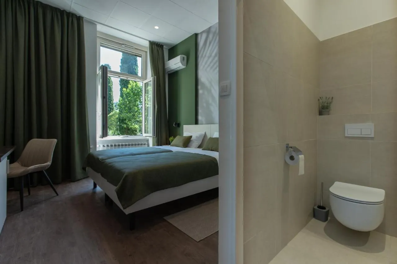 Villa Aurum Health & Climatotherapy Center Rovinj 4*,  Croatia